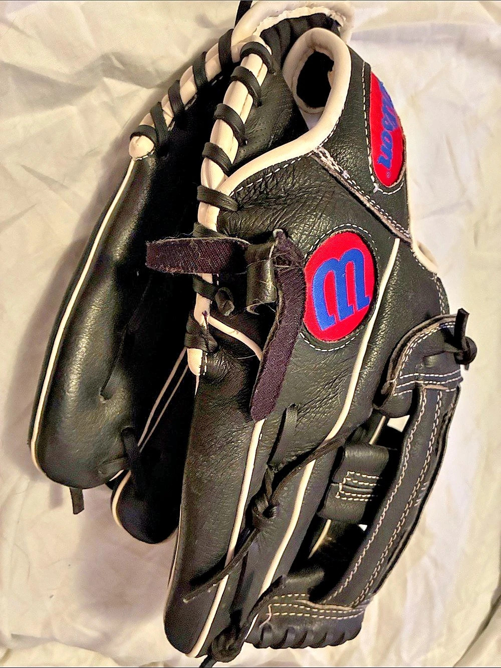 Wilson A450 Baseball Glove Black White Size 12